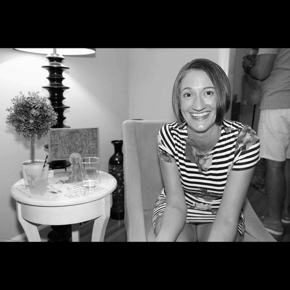 Meet your Posher, Molly - Picture 3 of 5